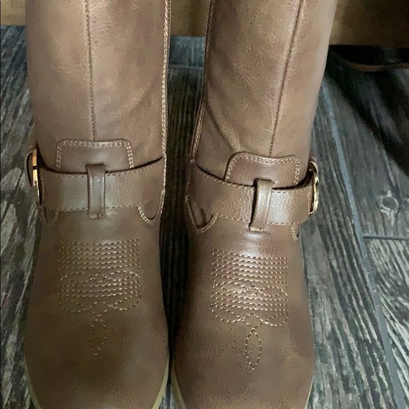 Circle V Ranch Kids Shoes - Kids Size 13 - Picture 4 of 6